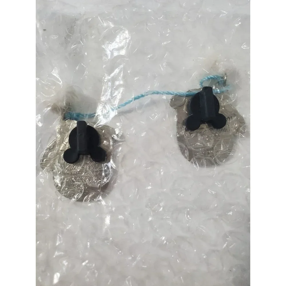 Contemporary Resort 2015 Happy Holidays Tinker Bell Mittens Pin - Picture 3 of 3